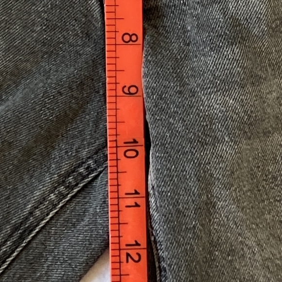 Preloved ASOS Men's Faded Black Distressed Jeans with Deliberate Holes Size 28 - Picture 6 of 13